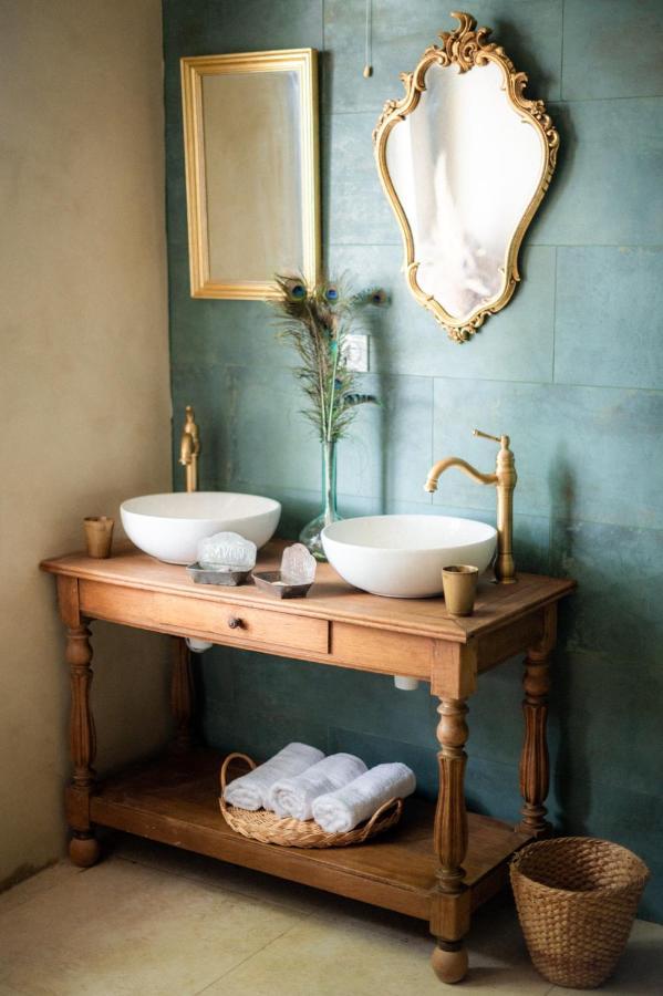Chambres D'Hotes B&B - Chateau De Sienne Proche Avignon Orange Piscine Riviere Chusclan Esterno foto