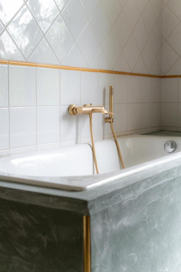 Chambres D'Hotes B&B - Chateau De Sienne Proche Avignon Orange Piscine Riviere Chusclan Esterno foto
