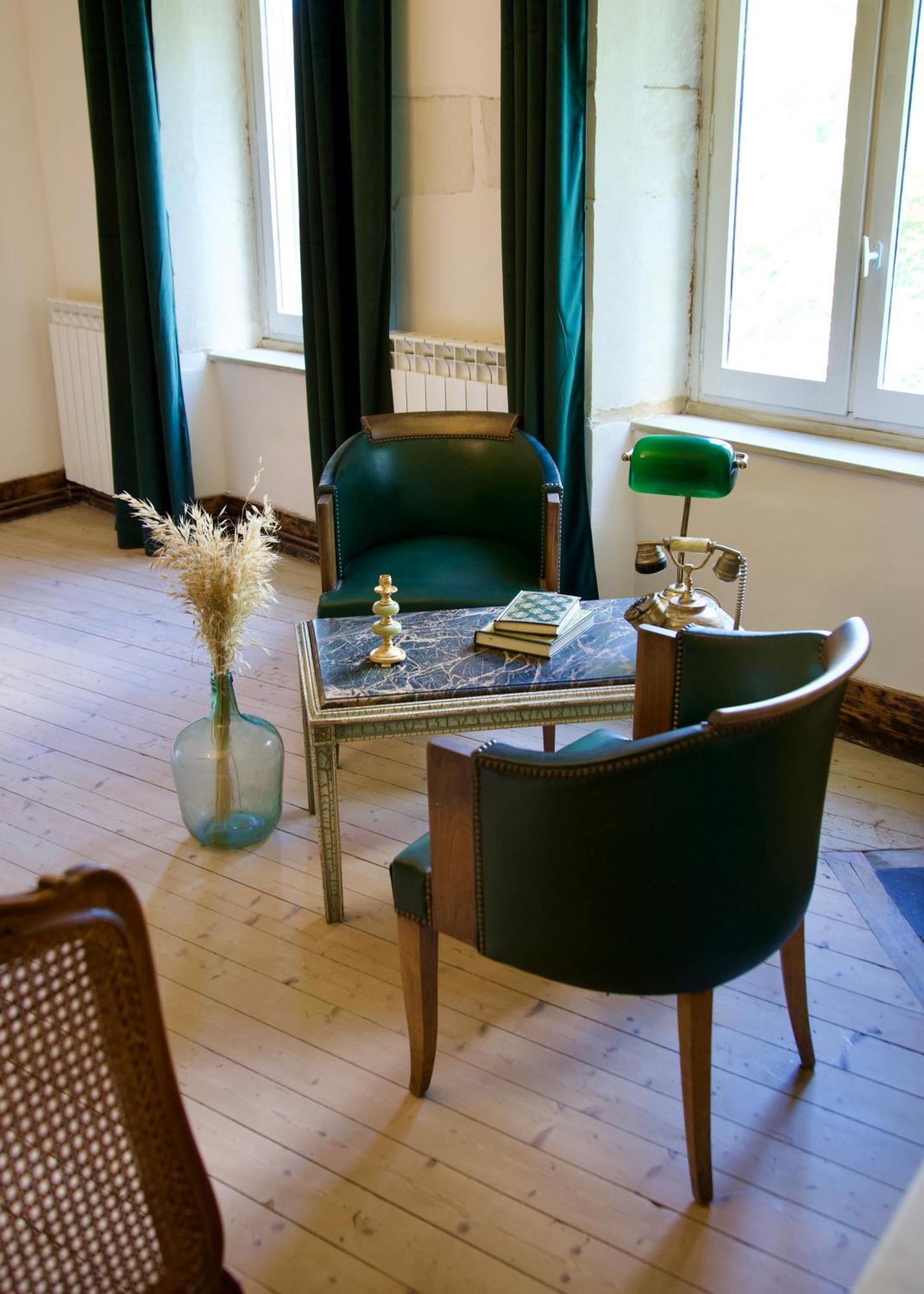 Chambres D'Hotes B&B - Chateau De Sienne Proche Avignon Orange Piscine Riviere Chusclan Esterno foto
