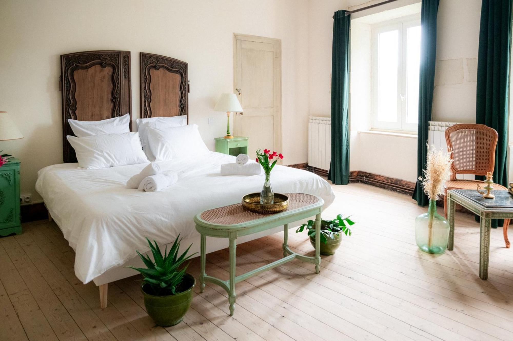 Chambres D'Hotes B&B - Chateau De Sienne Proche Avignon Orange Piscine Riviere Chusclan Esterno foto