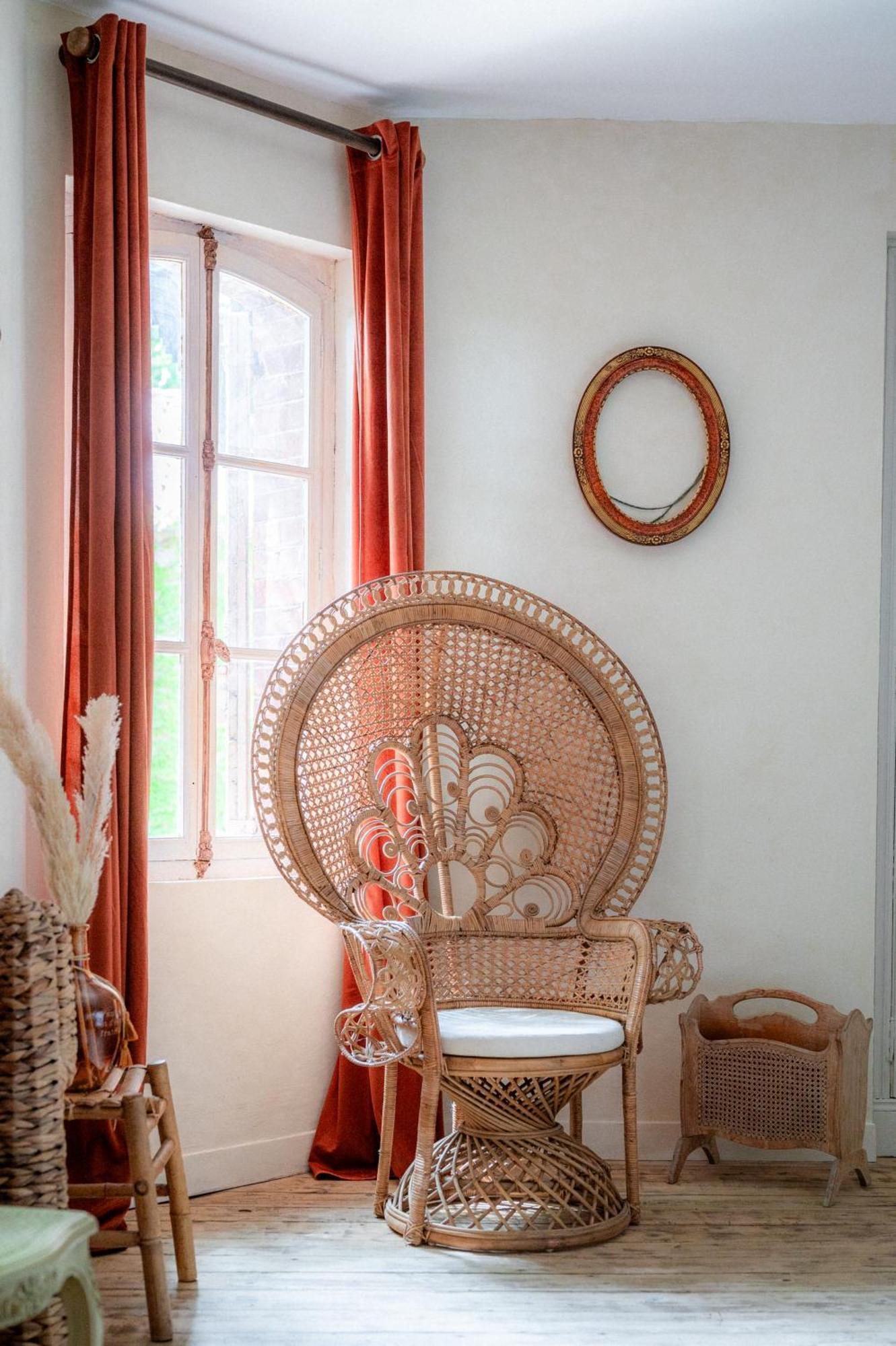 Chambres D'Hotes B&B - Chateau De Sienne Proche Avignon Orange Piscine Riviere Chusclan Esterno foto
